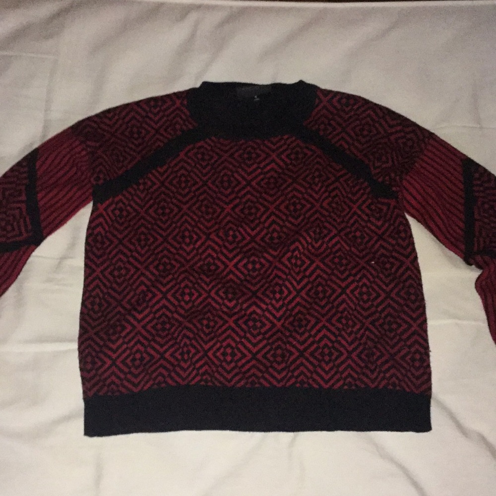 Romeo & Juliet Couture Long Sleeve Sweater